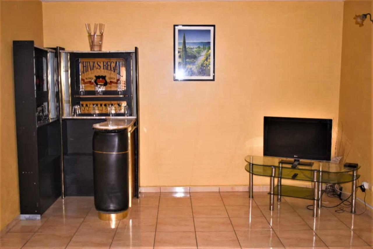 Residence Hoteliere Borel Denver دوالا المظهر الخارجي الصورة