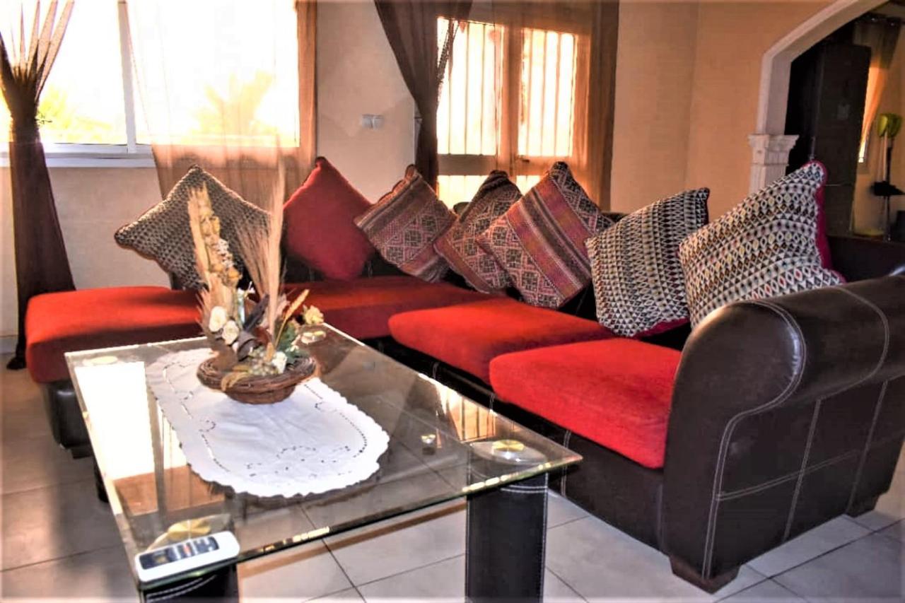 Residence Hoteliere Borel Denver دوالا المظهر الخارجي الصورة